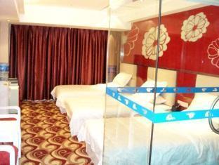 Clear Water Blue Sky Hotel Kunming Exterior foto
